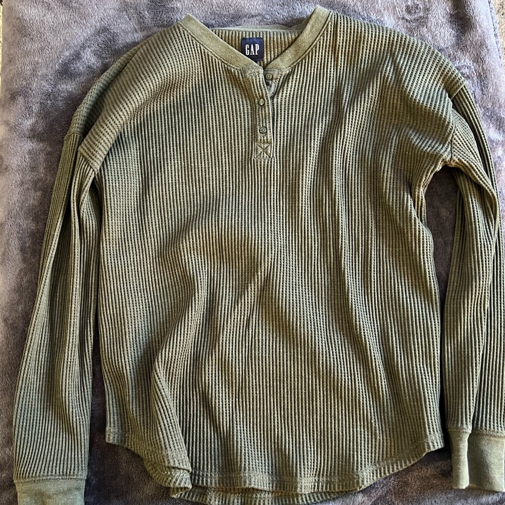 GAP Sage Green Ribbed Henley Top